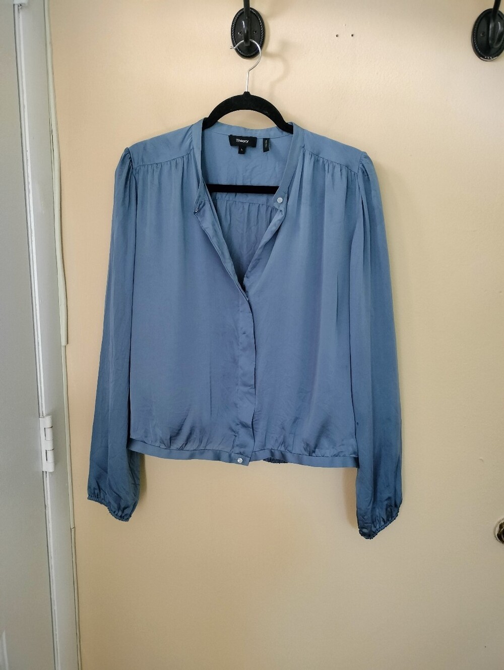 Theory Dusty Blue Lightweight Silk Button Blouse L Hidden Snaps Office